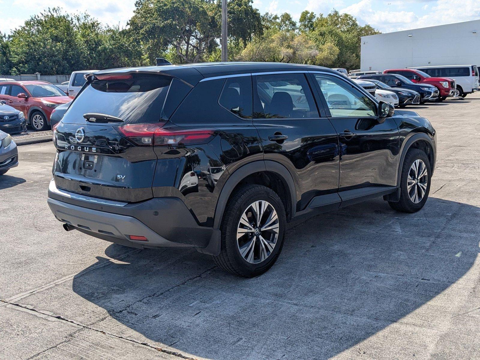 2021 Nissan Rogue Vehicle Photo in PEMBROKE PINES, FL 33024-6534