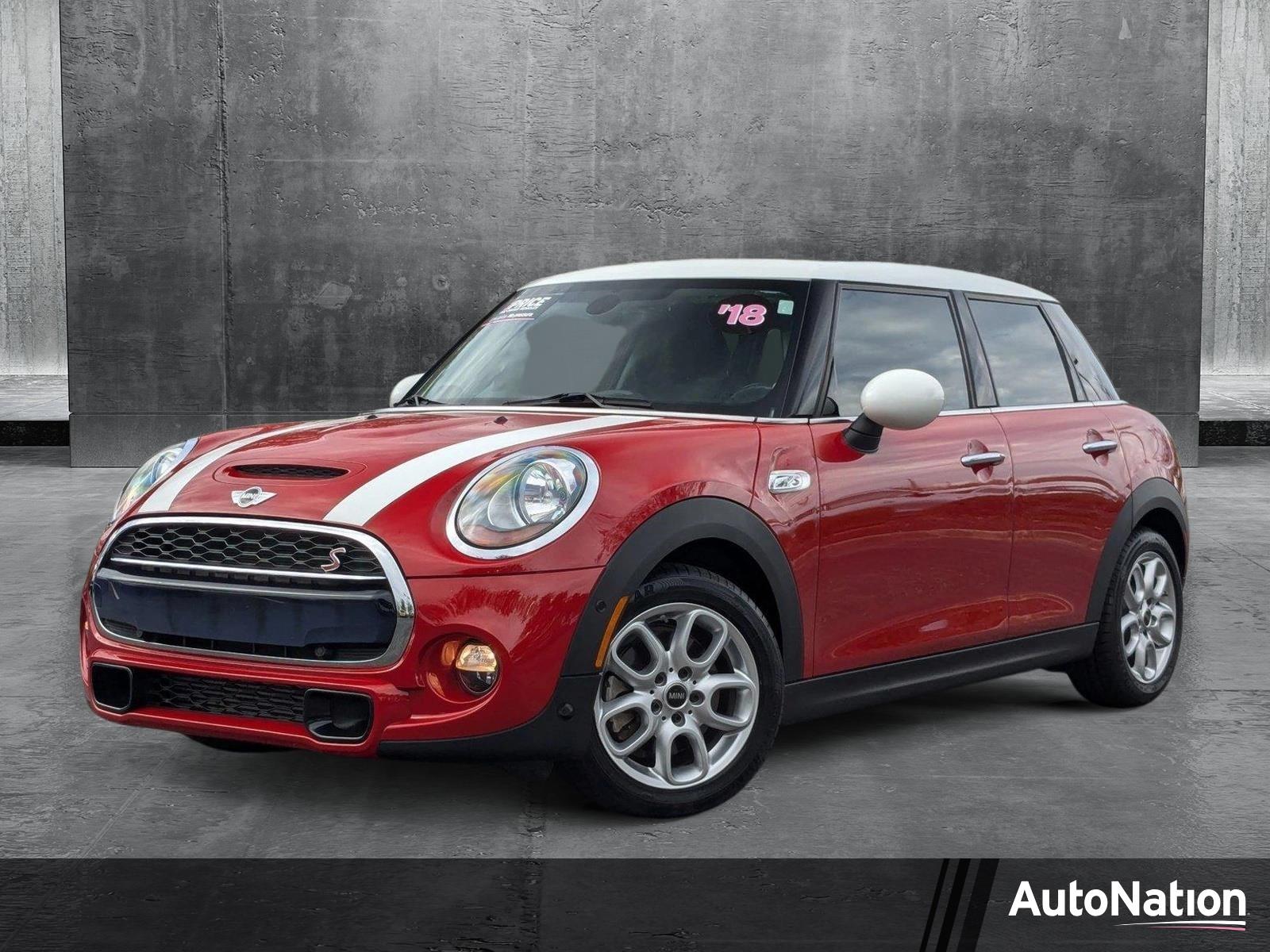 2018 MINI Cooper S Hardtop 4 Door Vehicle Photo in Sanford, FL 32771