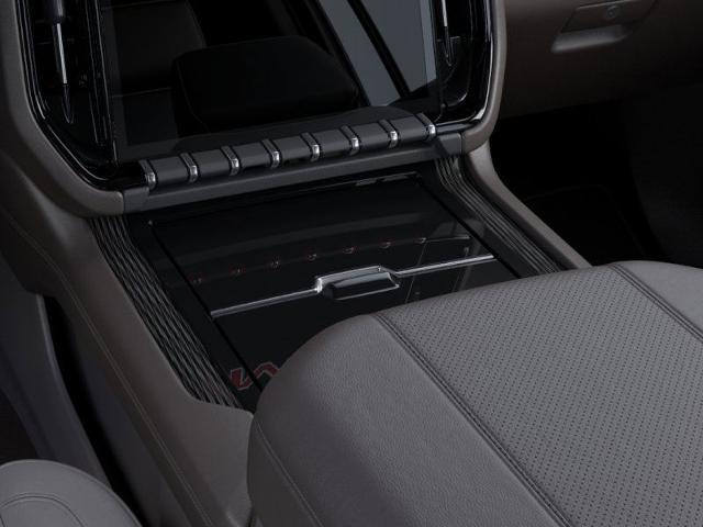 2025 GMC Yukon XL Vehicle Photo in TOPEKA, KS 66609-0000