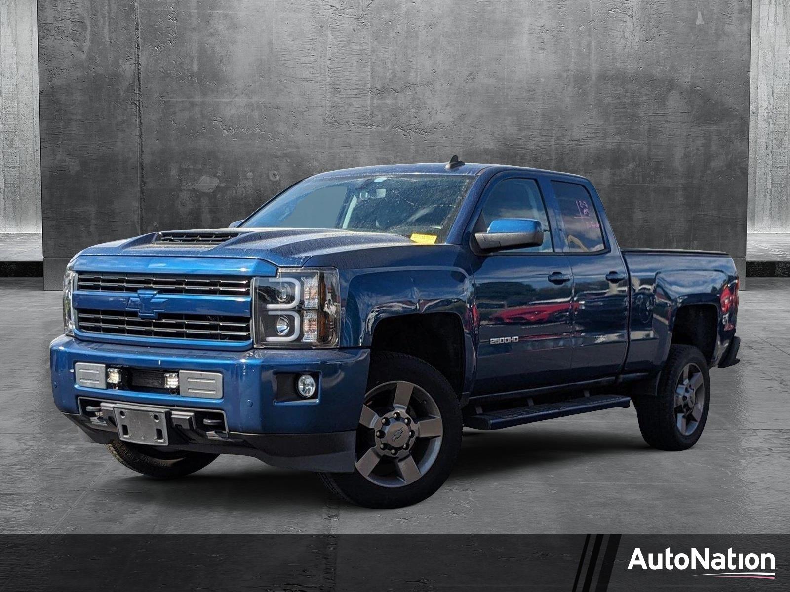2017 Chevrolet Silverado 2500 HD Vehicle Photo in Corpus Christi, TX 78415