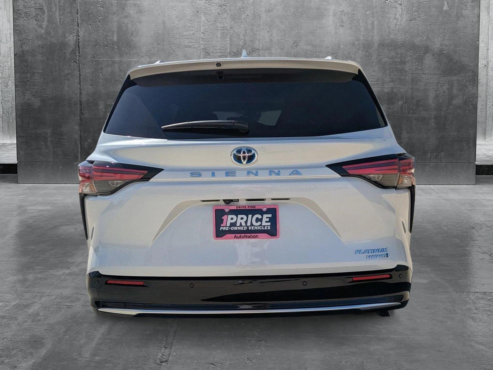 2024 Toyota Sienna Vehicle Photo in Winter Park, FL 32792