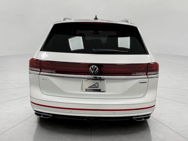 2025 Volkswagen Atlas Vehicle Photo in Appleton, WI 54913
