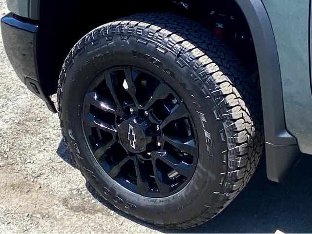 2025 Chevrolet Silverado 2500 HD Vehicle Photo in SAVANNAH, GA 31406-4513