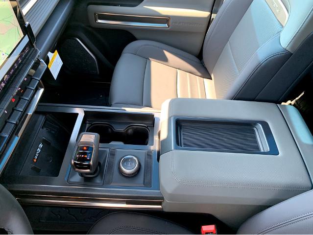 2025 GMC HUMMER EV Pickup Vehicle Photo in BEAUFORT, SC 29906-4218