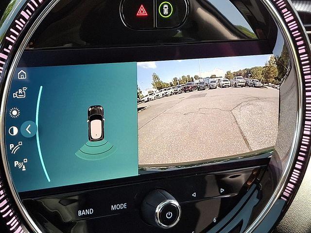 2024 MINI Hardtop 2 Door Vehicle Photo in DANBURY, CT 06810-5034