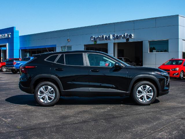 2025 Chevrolet Trax Vehicle Photo in MADISON, IN 47250-1611