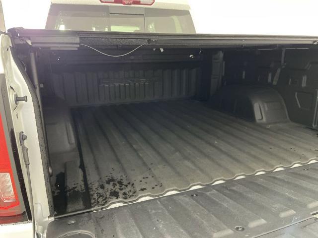 2022 GMC Sierra 1500 Vehicle Photo in GILBERT, AZ 85297-0402