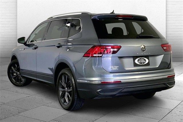 2024 Volkswagen Tiguan Vehicle Photo in KANSAS CITY, MO 64114-4502