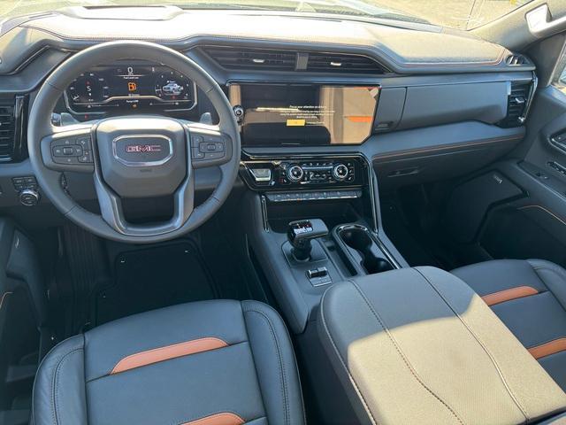 2025 GMC Sierra 1500 Vehicle Photo in LOWELL, MA 01852-4336