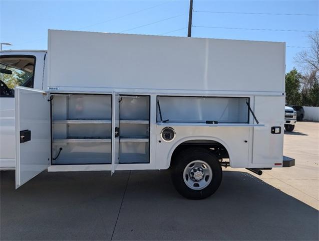 2024 Chevrolet Express Commercial Cutaway Vehicle Photo in ENGLEWOOD, CO 80113-6708