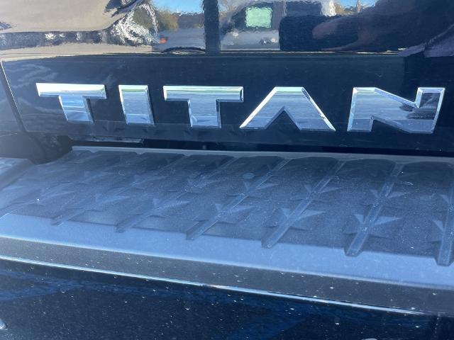 2022 Nissan Titan Vehicle Photo in VENTURA, CA 93003-8585