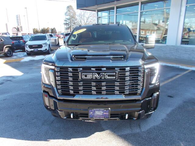 2024 GMC Sierra 3500 HD Vehicle Photo in LOWELL, MA 01852-4336