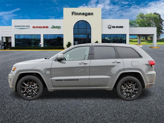 2022 Jeep Grand Cherokee WK Vehicle Photo in ROSENBERG, TX 77471