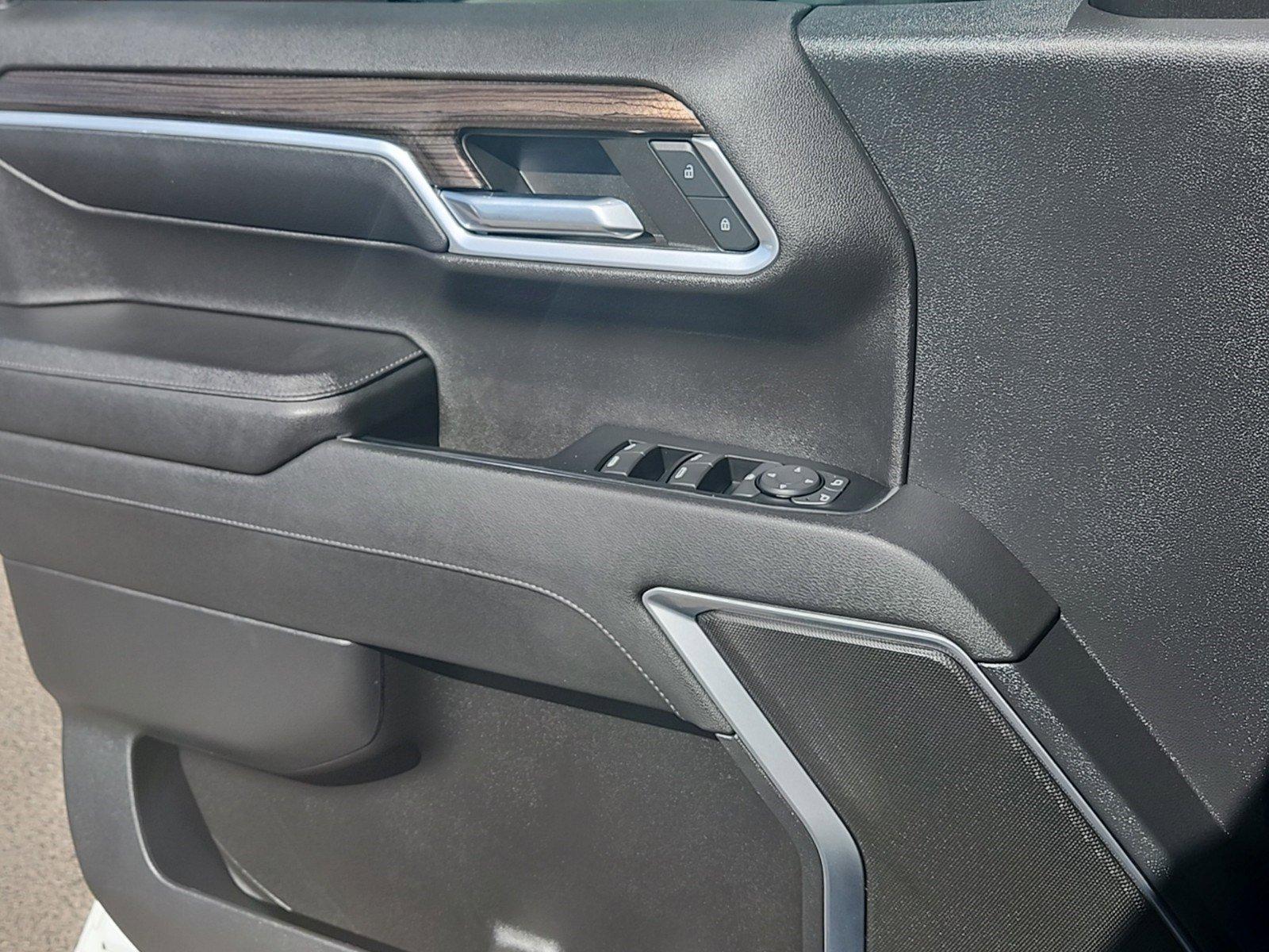 2023 Chevrolet Silverado 1500 Vehicle Photo in Albuquerque, NM 87110