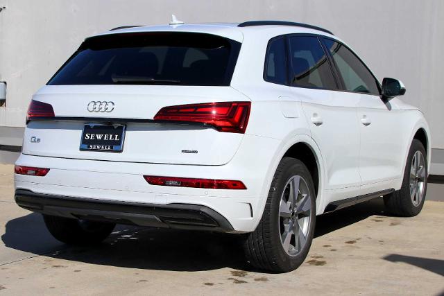 2024 Audi Q5 Vehicle Photo in SUGAR LAND, TX 77478