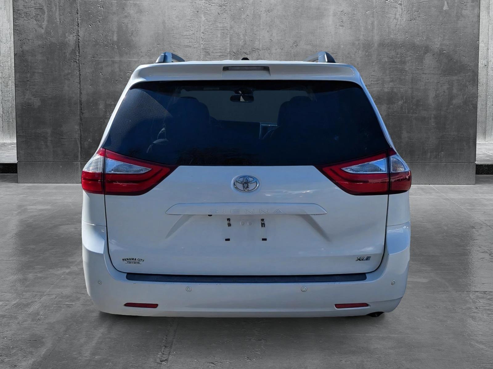 2017 Toyota Sienna Vehicle Photo in Panama City, FL 32401