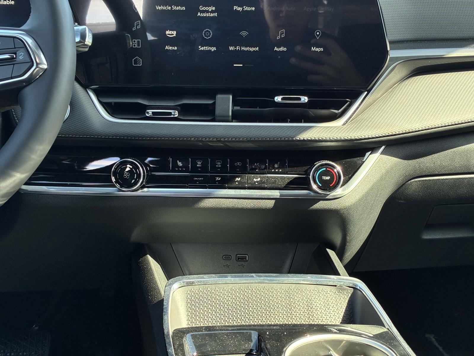 2025 Chevrolet Equinox Vehicle Photo in LOS ANGELES, CA 90007-3794