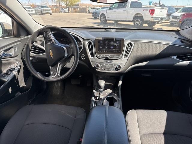 2022 Chevrolet Malibu Vehicle Photo in Winslow, AZ 86047-2439