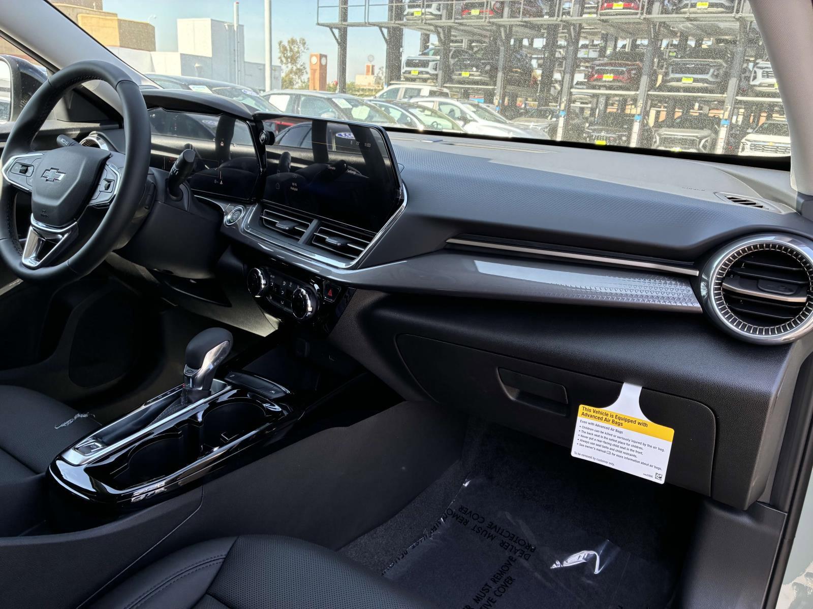 2025 Chevrolet Trax Vehicle Photo in LOS ANGELES, CA 90007-3794