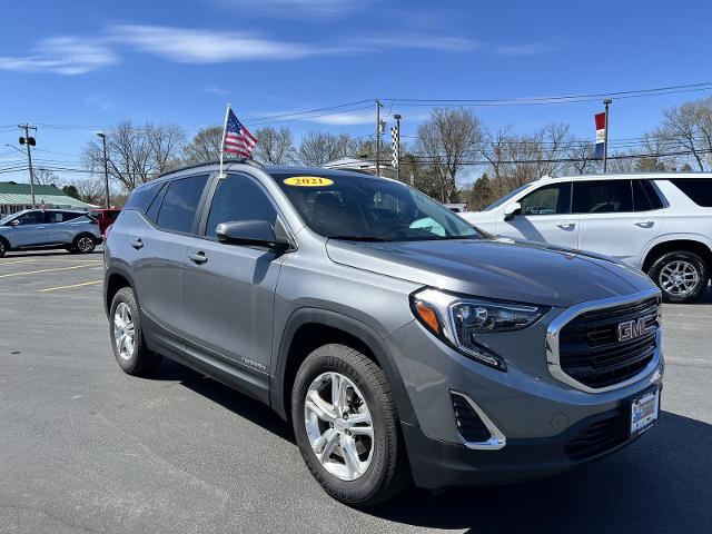 2021 GMC Terrain Vehicle Photo in MASSENA, NY 13662-2255