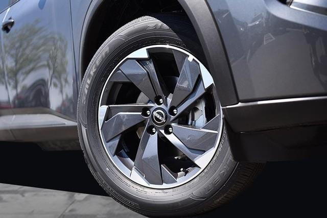 2025 Nissan Rogue Vehicle Photo in Ballwin, MO 63011