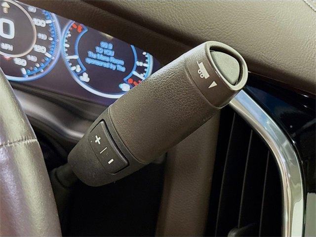 2015 Cadillac Escalade Vehicle Photo in PUYALLUP, WA 98371-4149