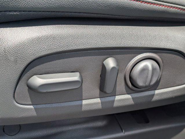 2025 Chevrolet Trax Vehicle Photo in BRUNSWICK, GA 31525-1881