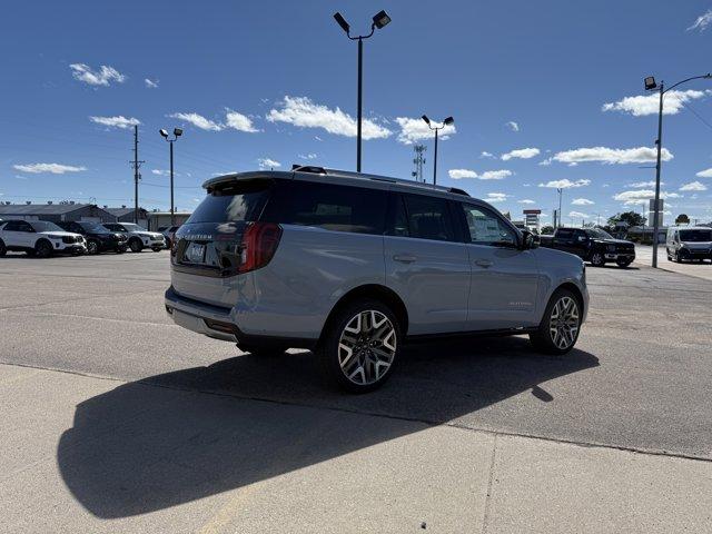 2025 Ford Expedition Vehicle Photo in Ogallala, NE 69153