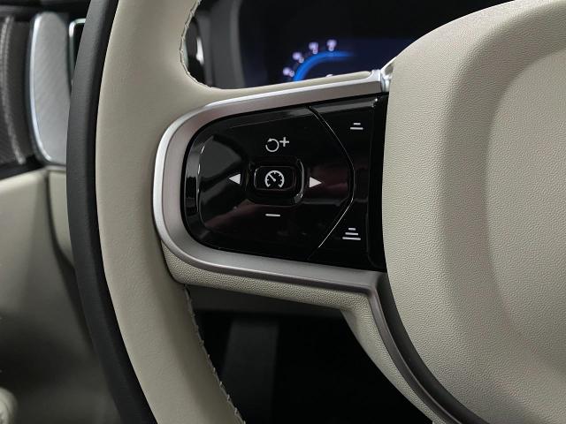2025 Volvo XC60 Vehicle Photo in Appleton, WI 54913