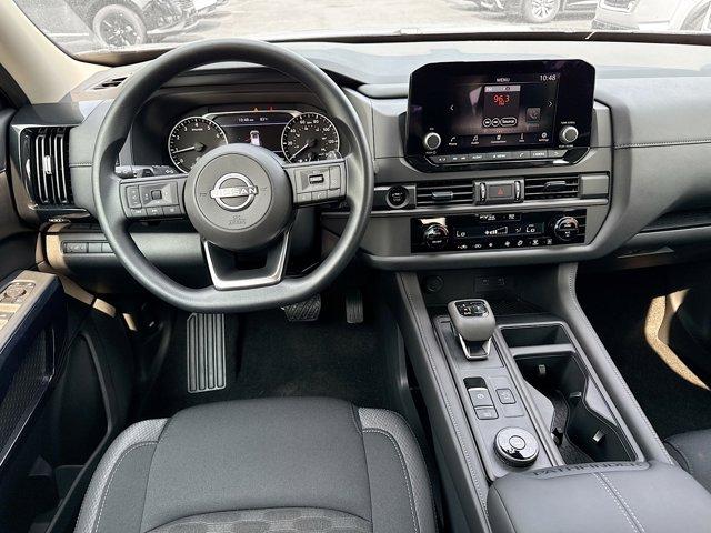 2025 Nissan Pathfinder Vehicle Photo in Flemington, NJ 08822