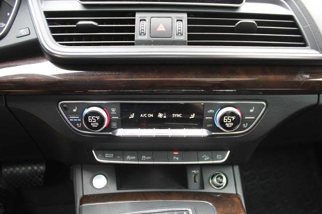 2020 Audi Q5 Vehicle Photo in HOUSTON, TX 77090