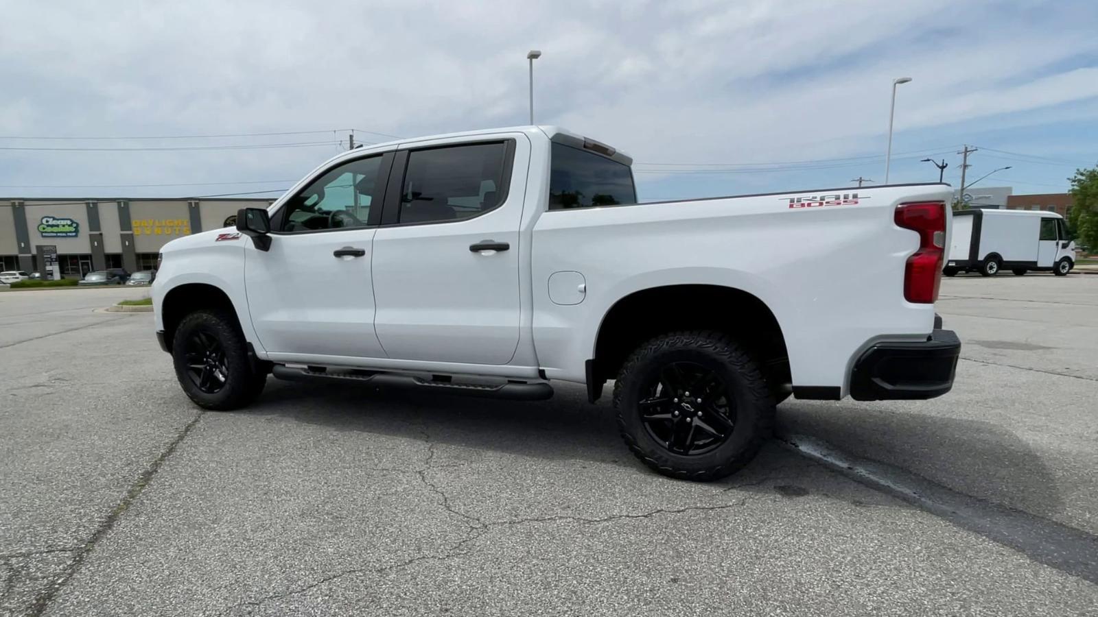 2025 Chevrolet Silverado 1500 Vehicle Photo in BENTONVILLE, AR 72712-4322