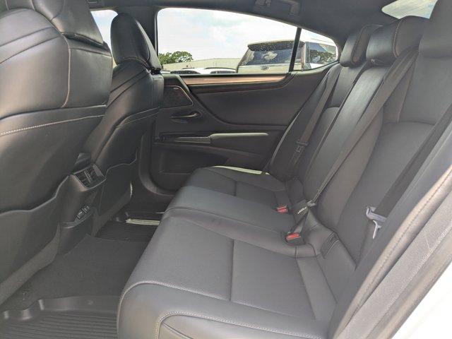 2019 Lexus ES 350 Vehicle Photo in BRUNSWICK, GA 31525-1881