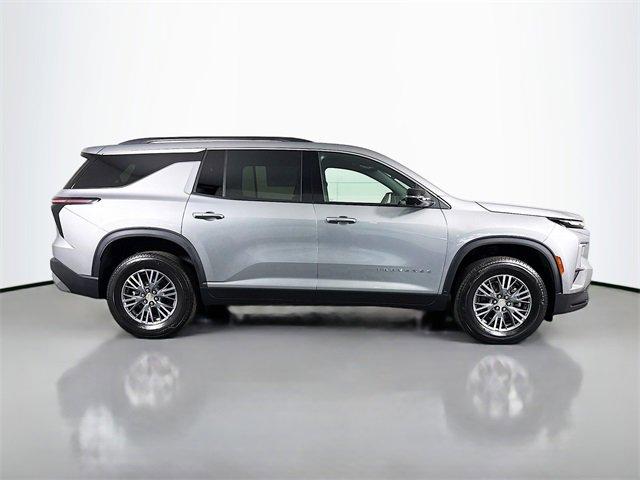 2025 Chevrolet Traverse Vehicle Photo in PUYALLUP, WA 98371-4149
