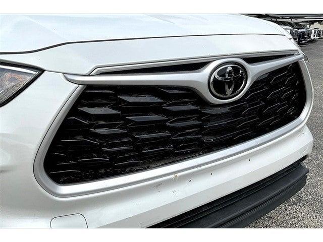2023 Toyota Highlander Vehicle Photo in San Antonio, TX 78230