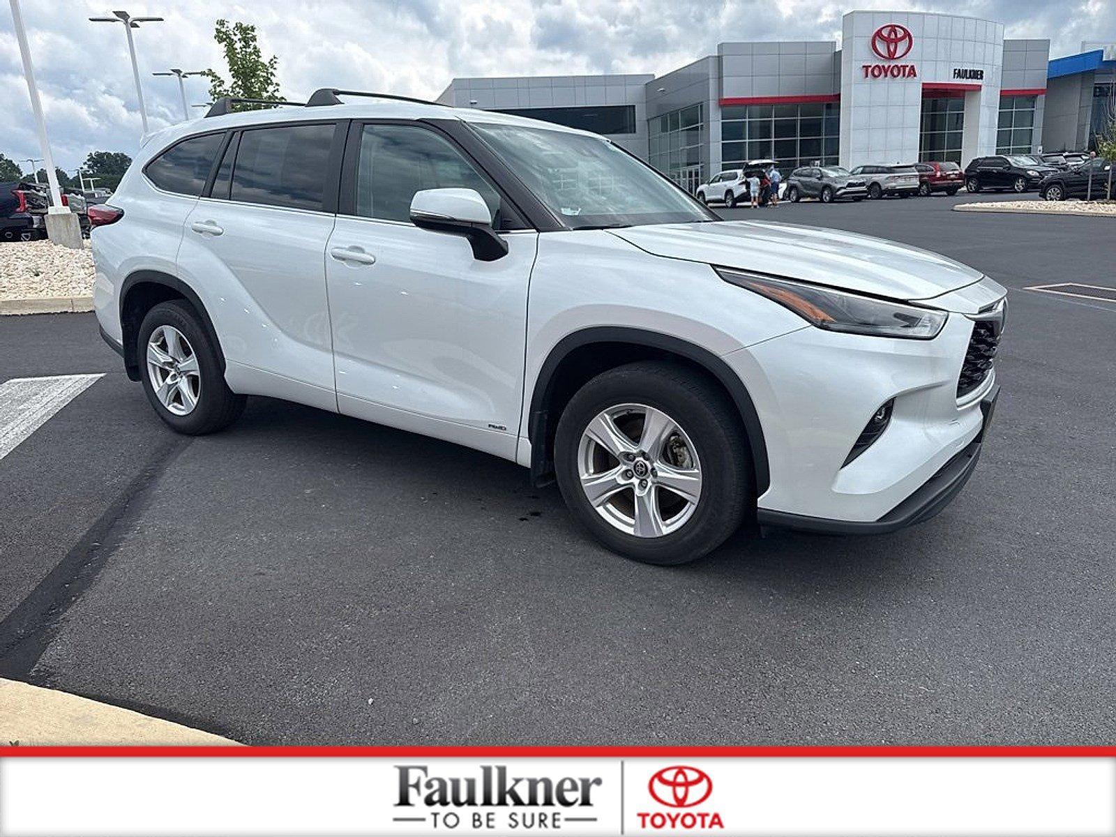 2023 Toyota Highlander Vehicle Photo in Harrisburg, PA 17111