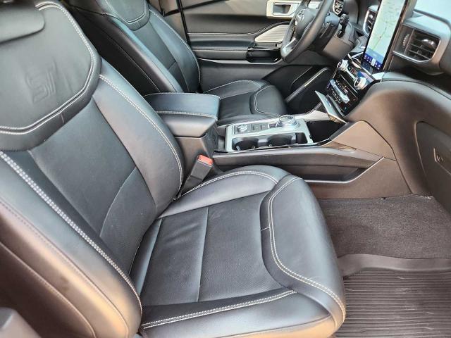 2023 Ford Explorer Vehicle Photo in DENTON, TX 76210-9321