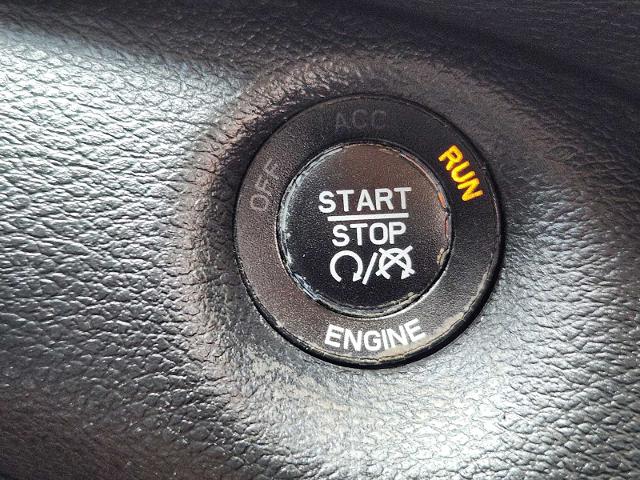 2015 Jeep Cherokee Vehicle Photo in DENTON, TX 76210-9321