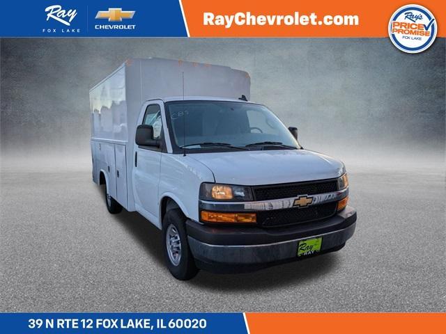 2025 Chevrolet Express Chassis 3500 Cutaway 139