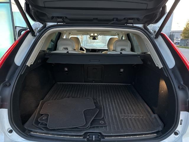 2022 Volvo XC60 Vehicle Photo in Grapevine, TX 76051