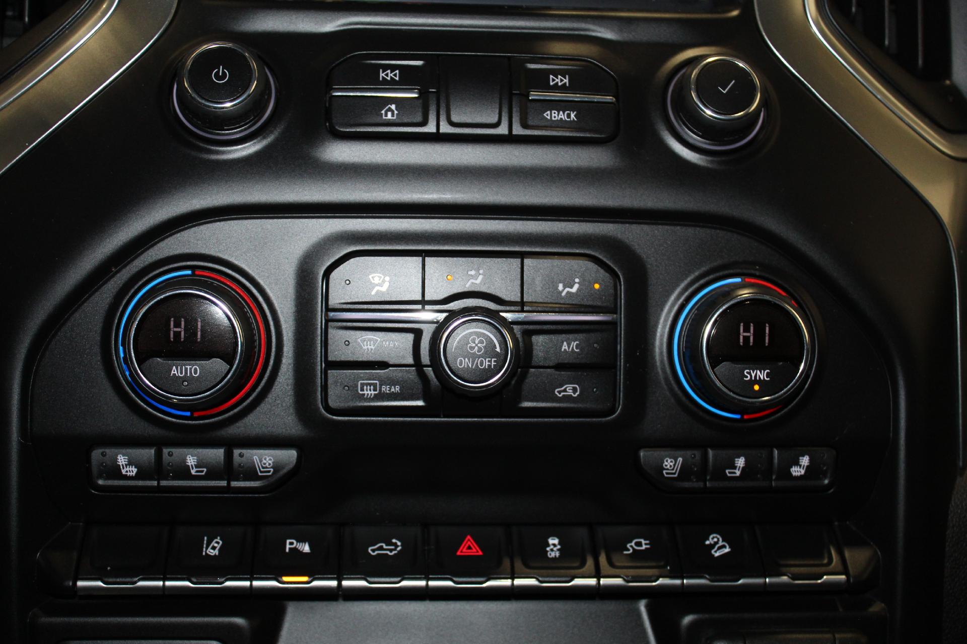 2020 Chevrolet Silverado 3500 HD Vehicle Photo in NORTHAMPTON, MA 01060-1120