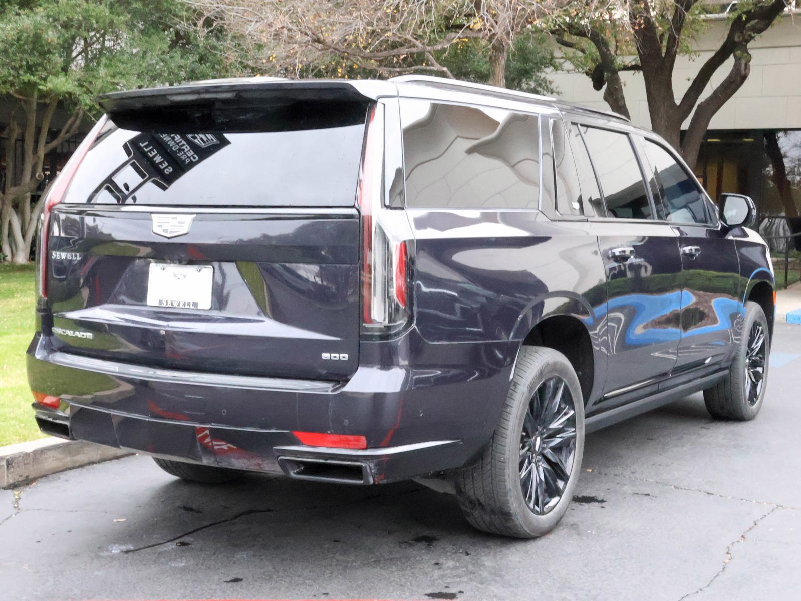 2024 Cadillac Escalade ESV Vehicle Photo in DALLAS, TX 75209-3095