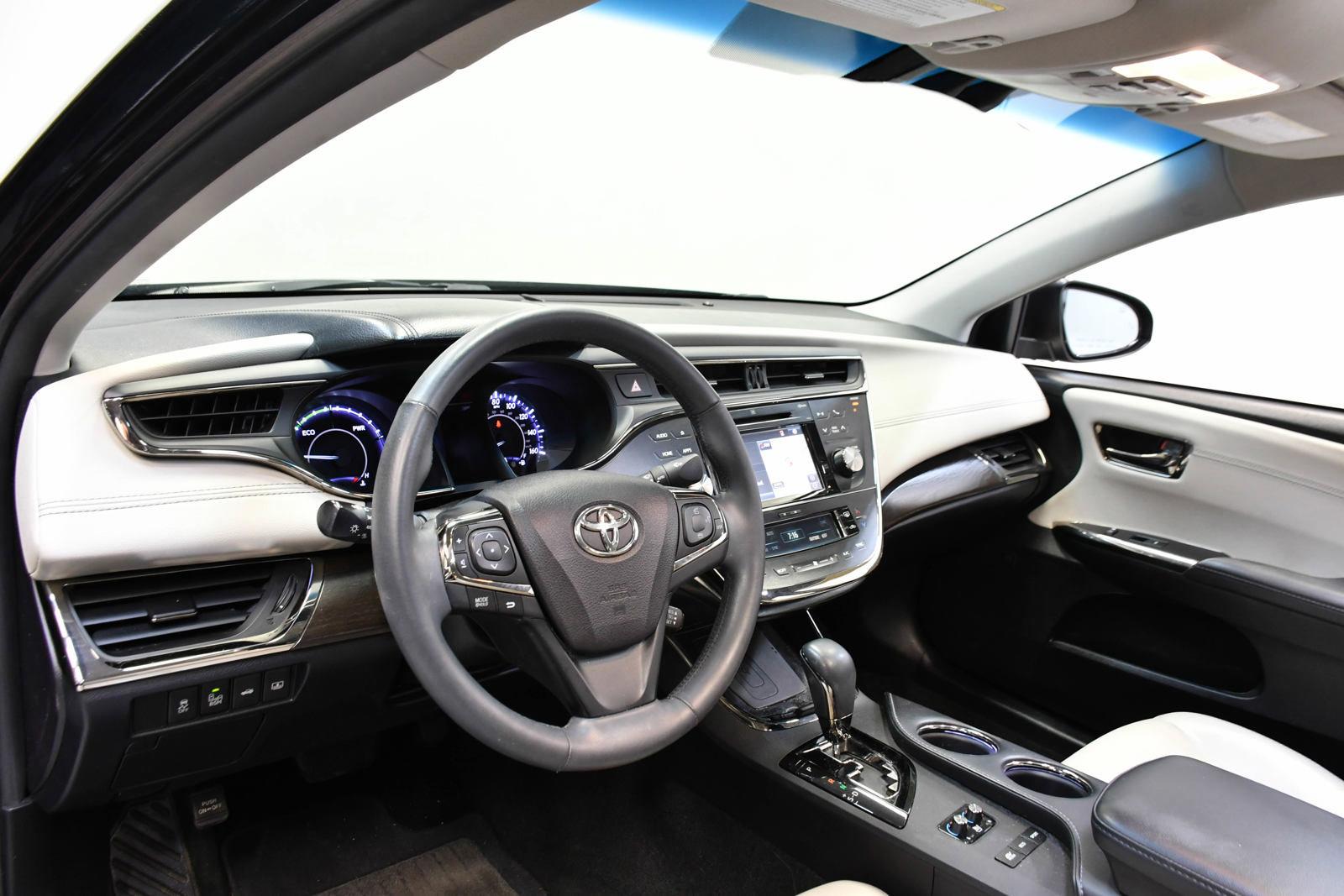 2016 Toyota Avalon Hybrid Vehicle Photo in DALLAS, TX 75235