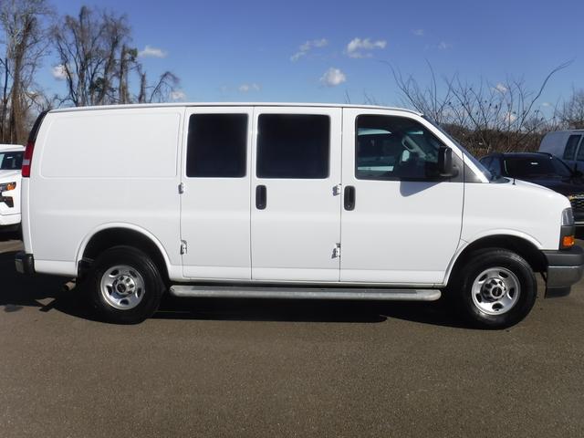 2022 GMC Savana Cargo Van Vehicle Photo in JASPER, GA 30143-8655