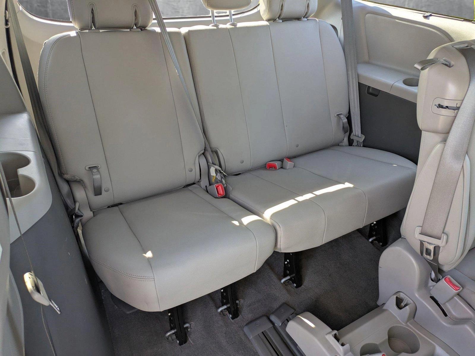 2018 Toyota Sienna Vehicle Photo in Sarasota, FL 34231