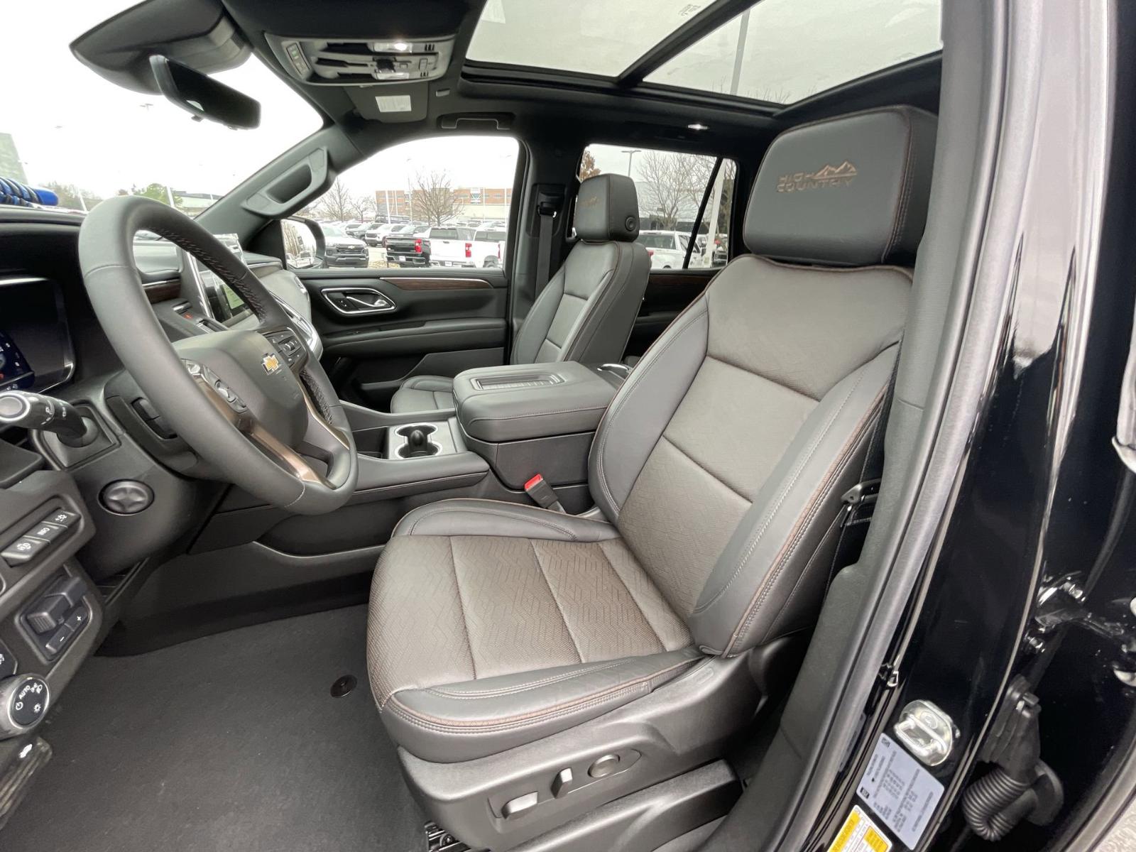 2024 Chevrolet Tahoe Vehicle Photo in BENTONVILLE, AR 72712-4322