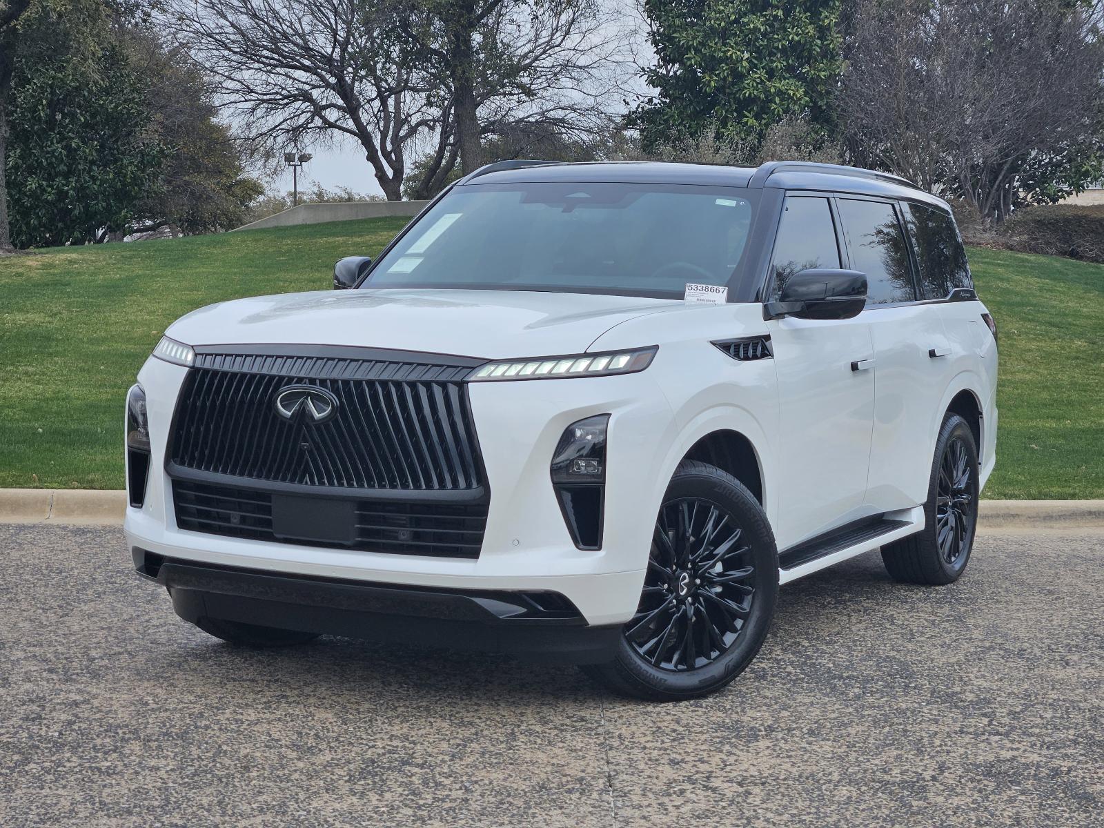 2025 INFINITI QX80 Vehicle Photo in Fort Worth, TX 76132