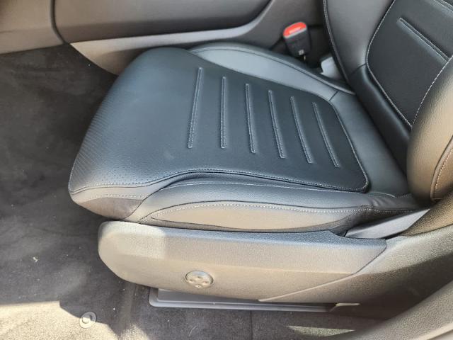 2025 Mercedes-Benz GLC Vehicle Photo in HOUSTON, TX 77079