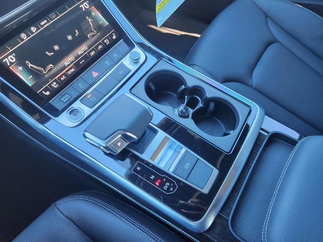 2025 Audi Q7 Vehicle Photo in HOUSTON, TX 77090
