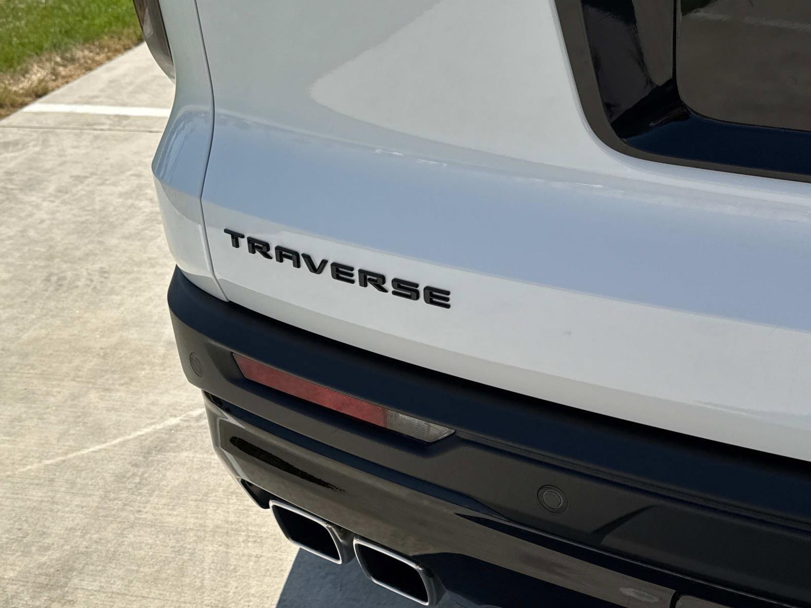 2025 Chevrolet Traverse Vehicle Photo in LOS ANGELES, CA 90007-3794
